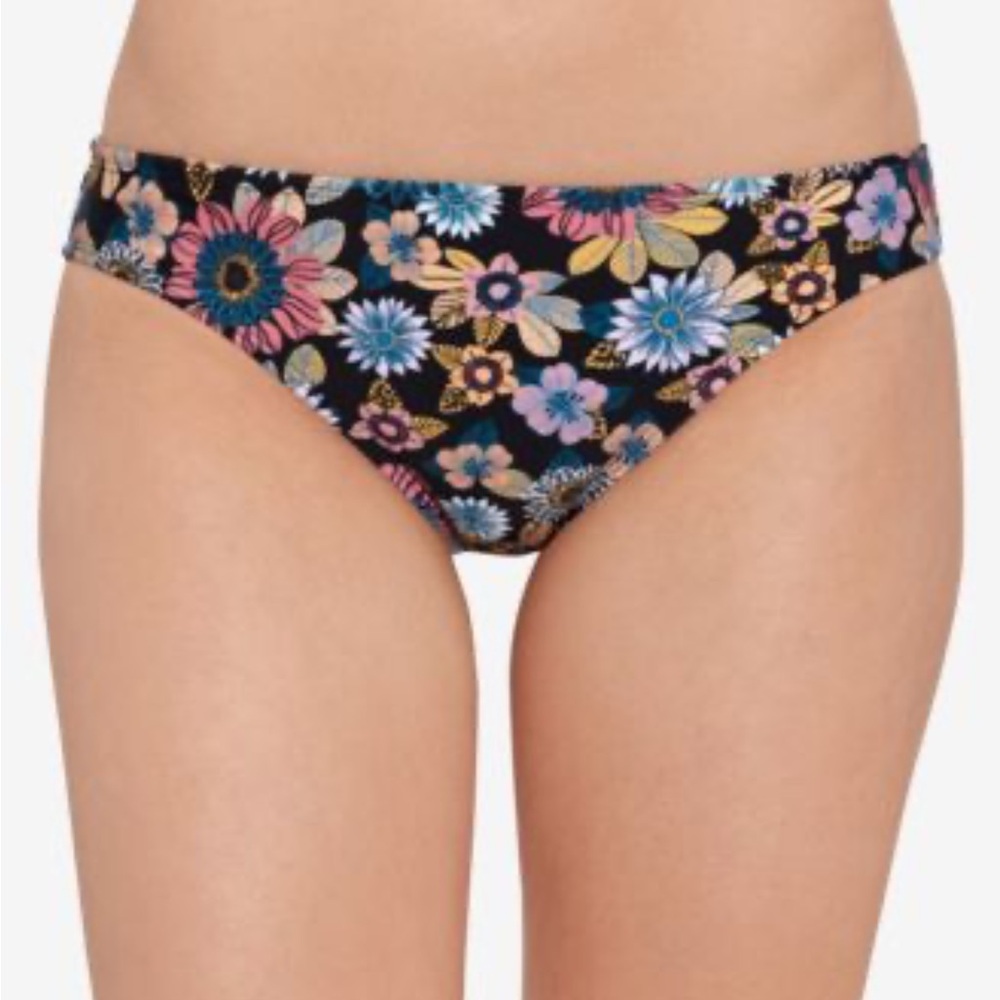 Salt + Cove Women's In Full Bloom Ruched-Back Hipster
Bottoms, Large